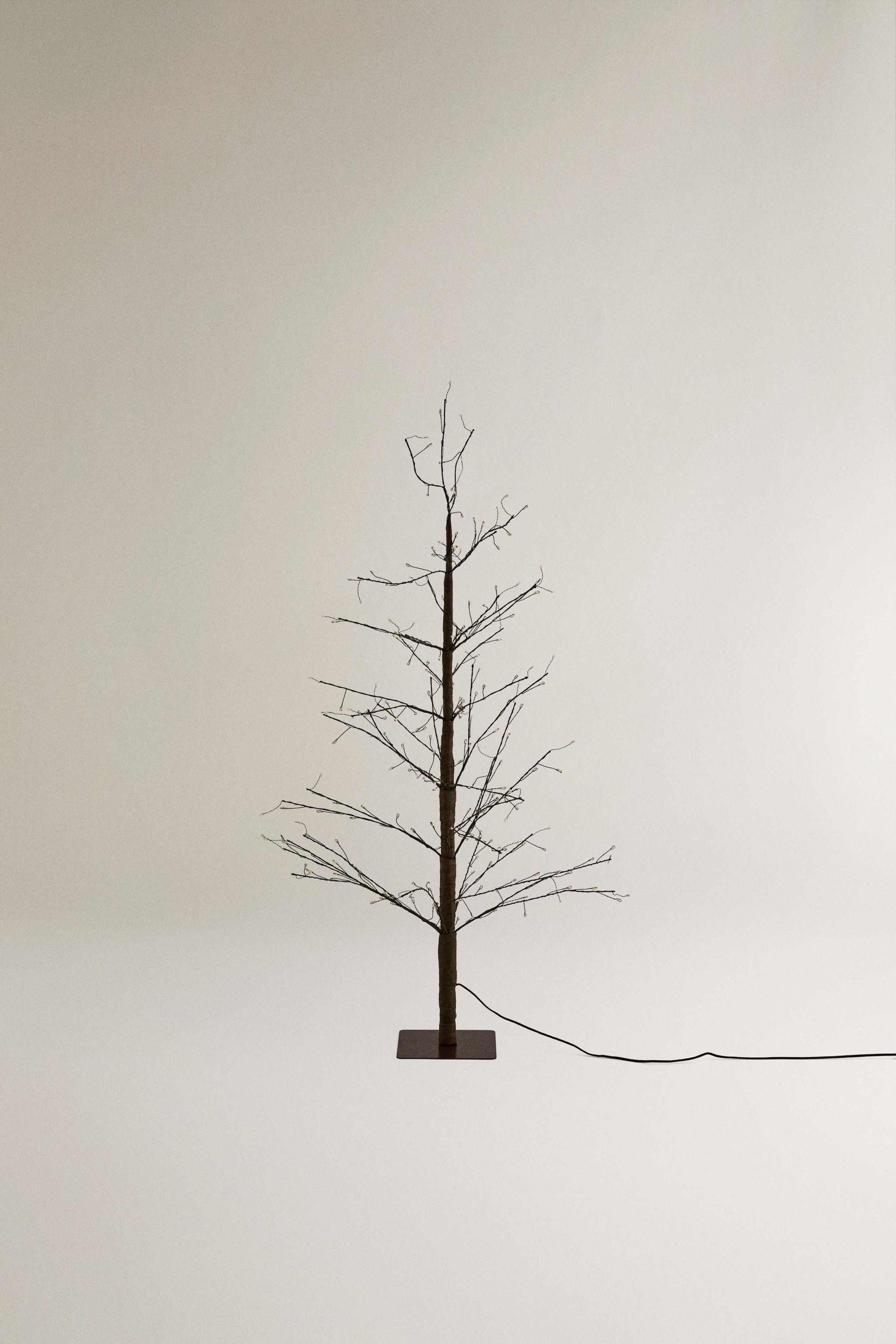 LED LIGHT CHRISTMAS TREE (43.3")